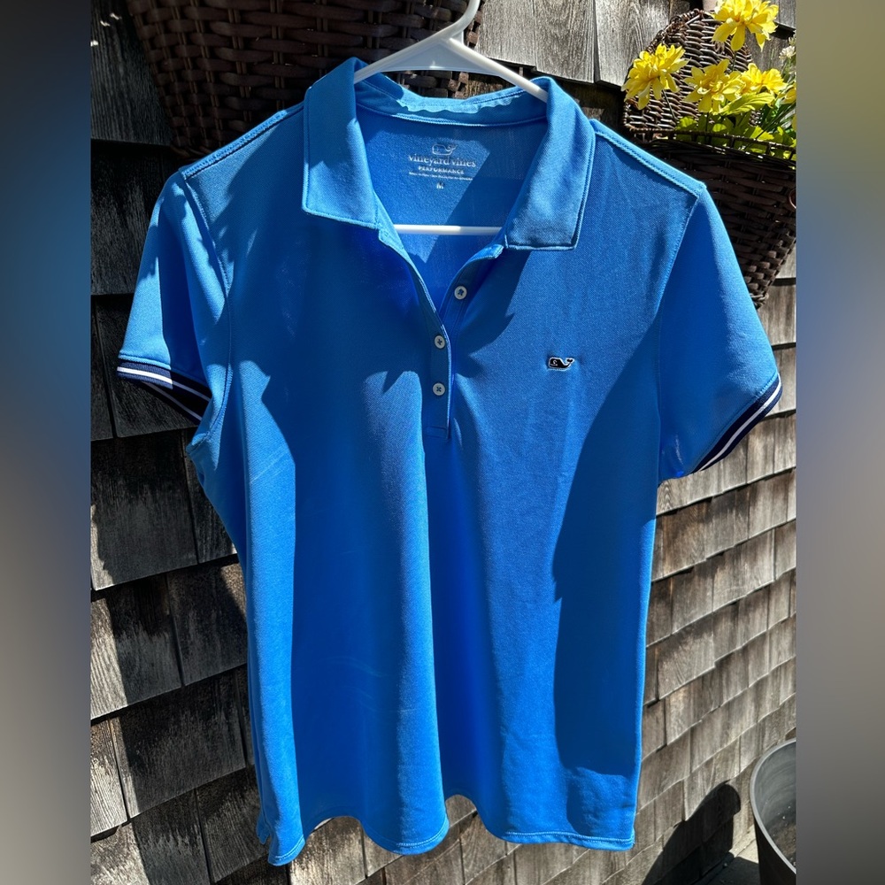 Vineyard Vines short sleeve polo golf top size M